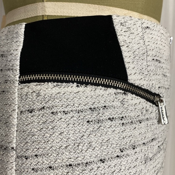 NEW! Calvin Klein career, office, contemporary stretchy mini skirt! Size 10 - Picture 4 of 17